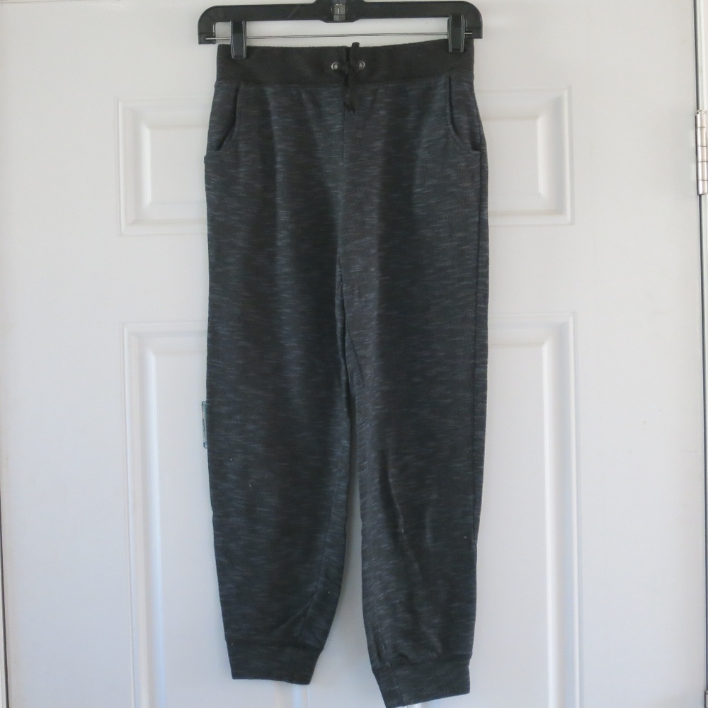 gray jogger sweatpants